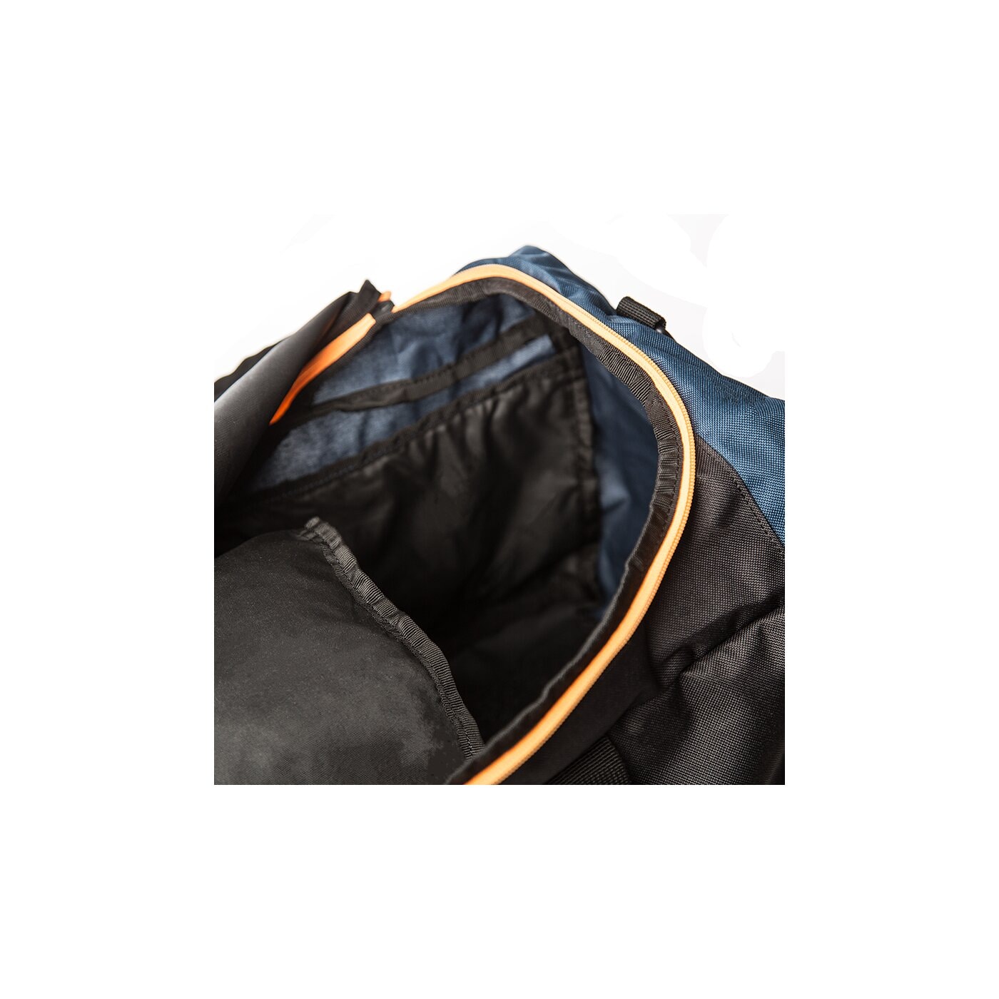 Torba sportowa damska PUMA TORBA FUNDAMENTALS SPORTS BAG M 7339505 kolor czarny