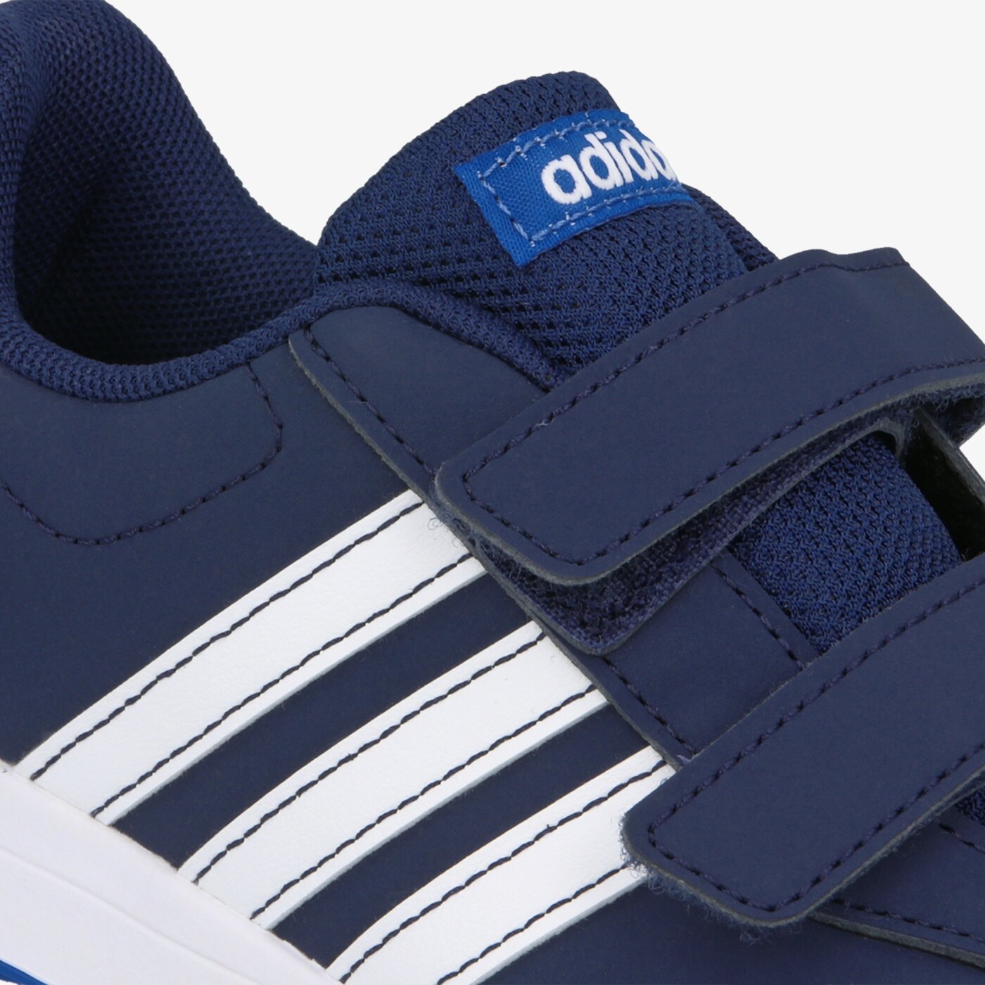 Buty dziecięce ADIDAS VS SWITCH 2 CMF C eg5139 kolor granatowy