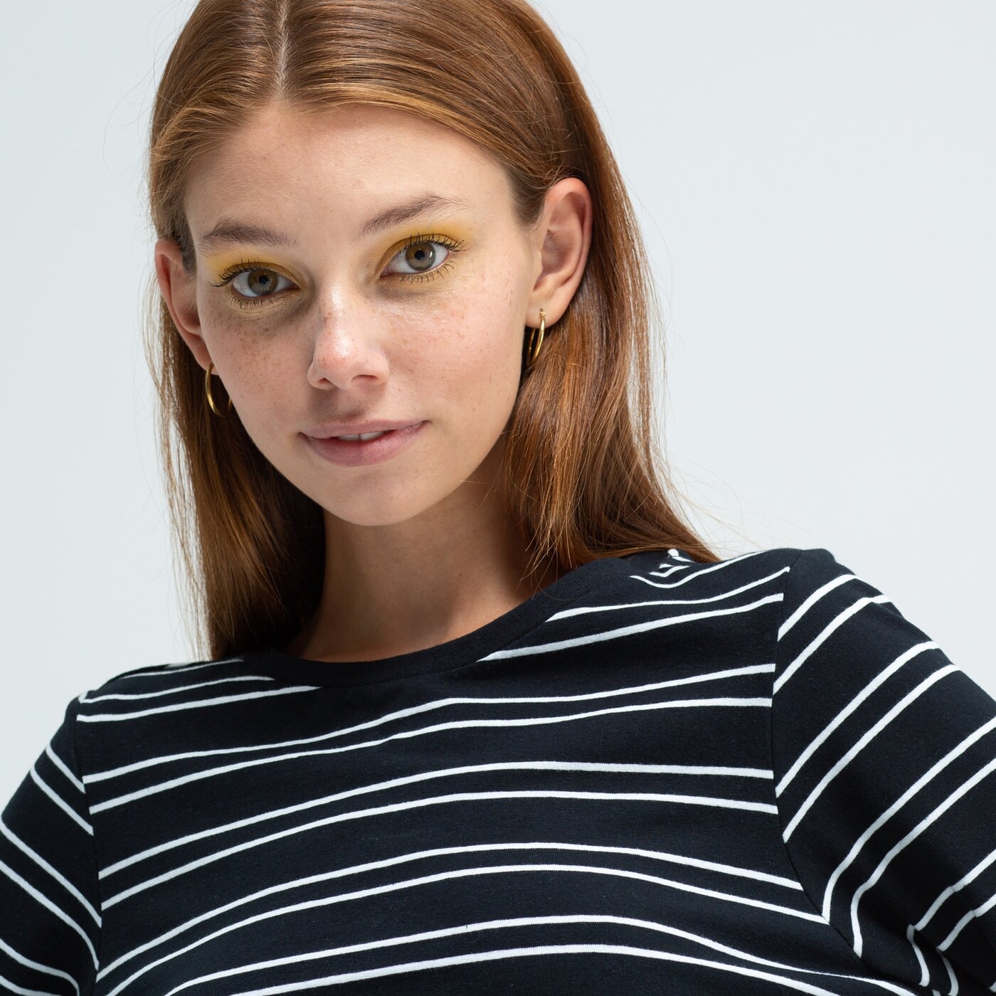 Koszulka damska FEEWEAR T-SHIRT DAMSONS fw39tld01001 kolor czarny