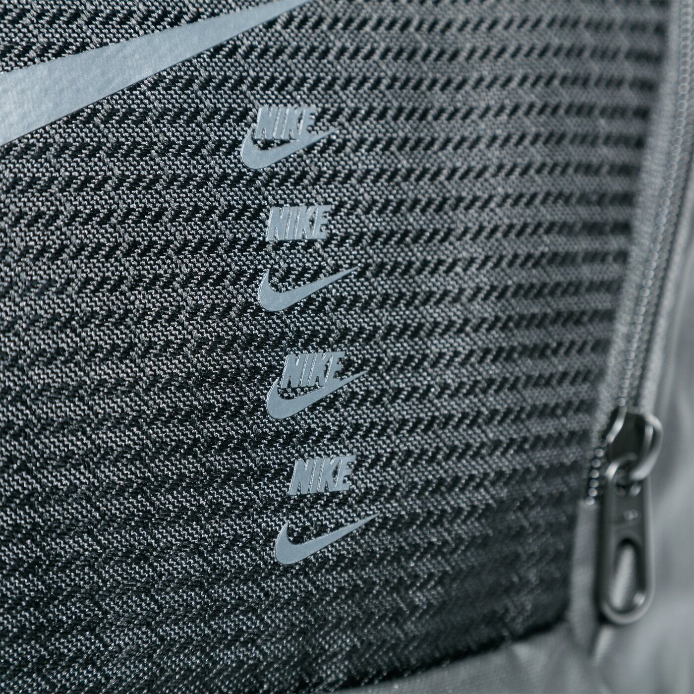 Torba sportowa damska NIKE TORBA BRASILIA 9.0 S cu1033-010 kolor czarny