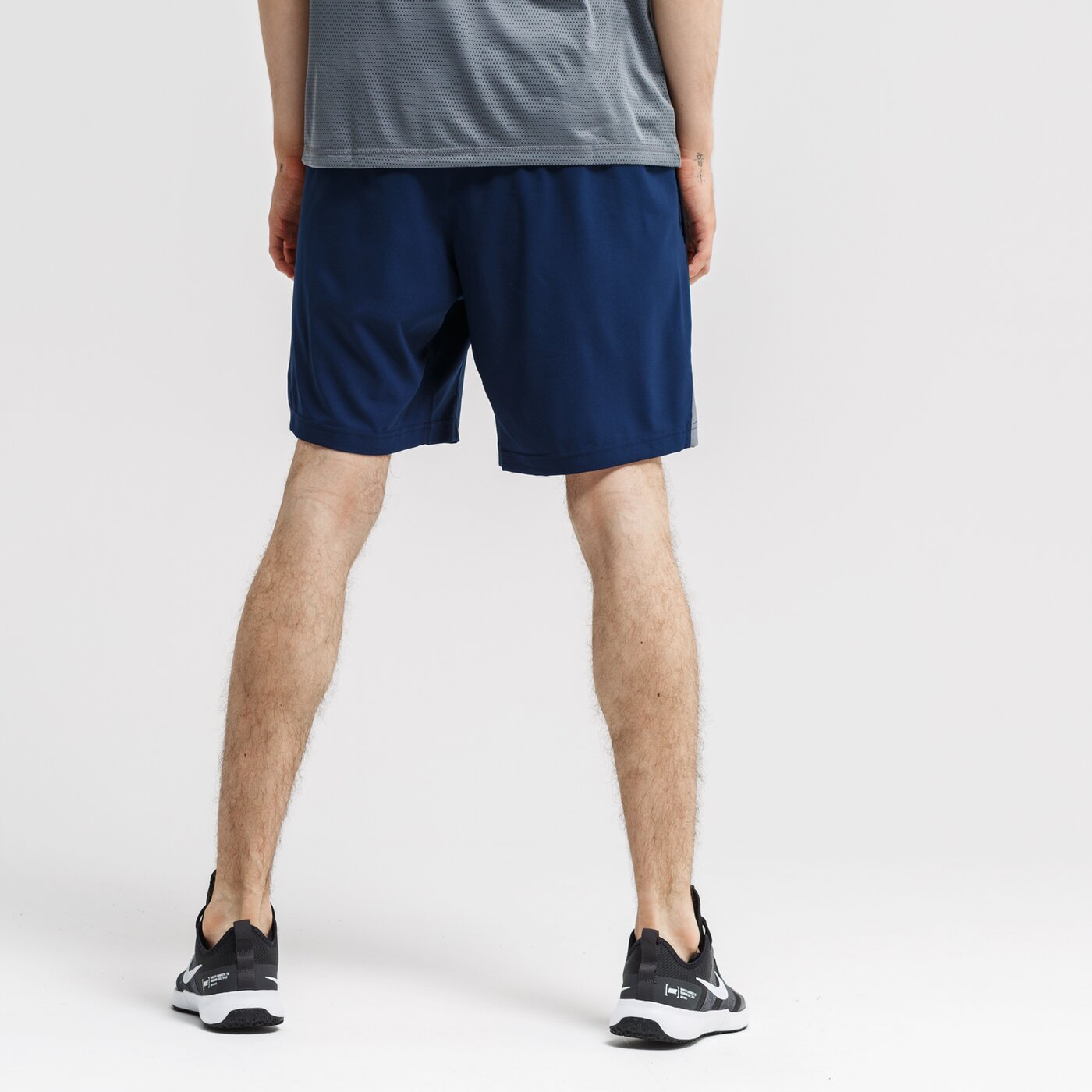 Spodenki męskie REEBOK SZORTY WOR WOVEN du2174 kolor granatowy