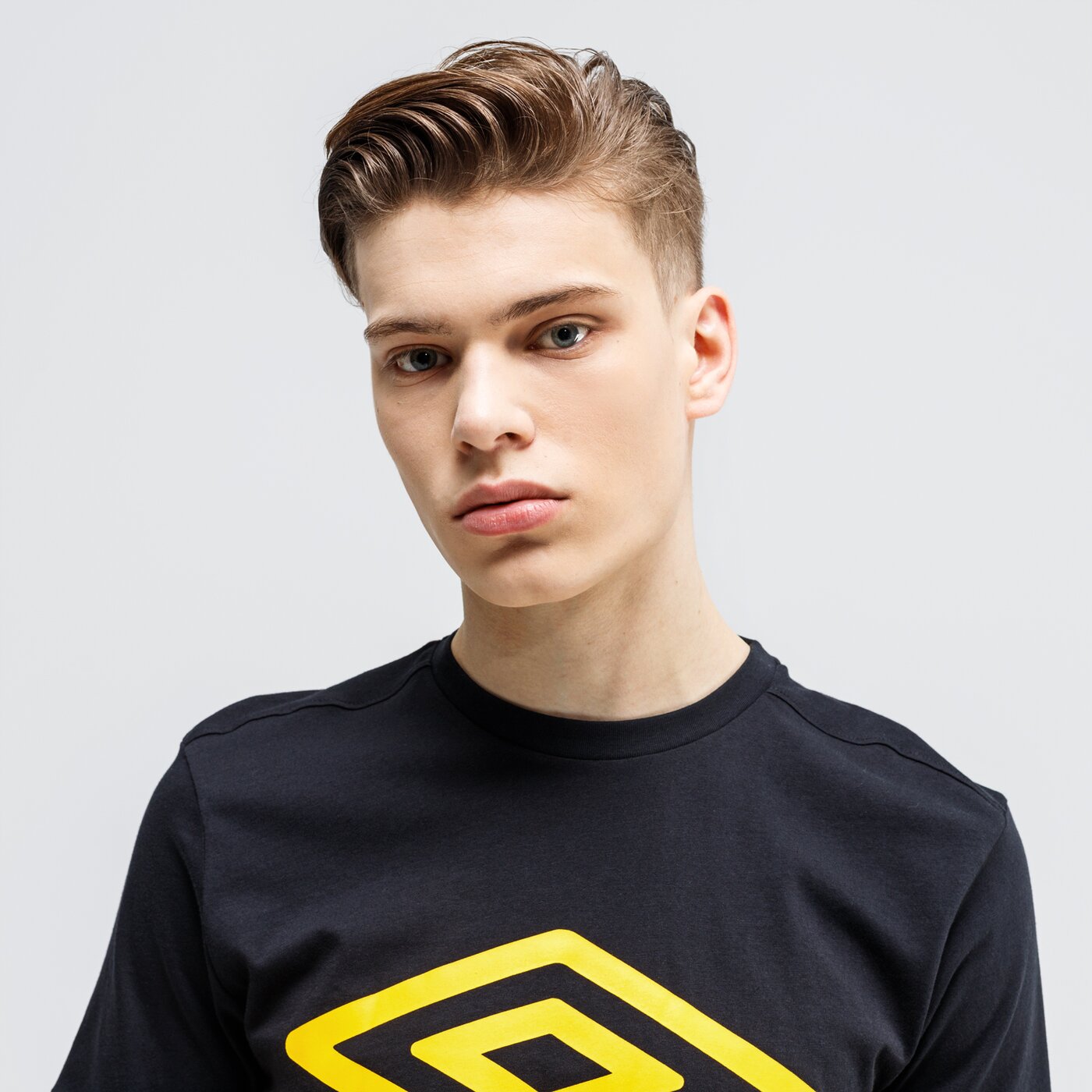 Koszulka męska UMBRO T-SHIRT FW LARGE LOGO COTTON 65352u-7s6 kolor czarny