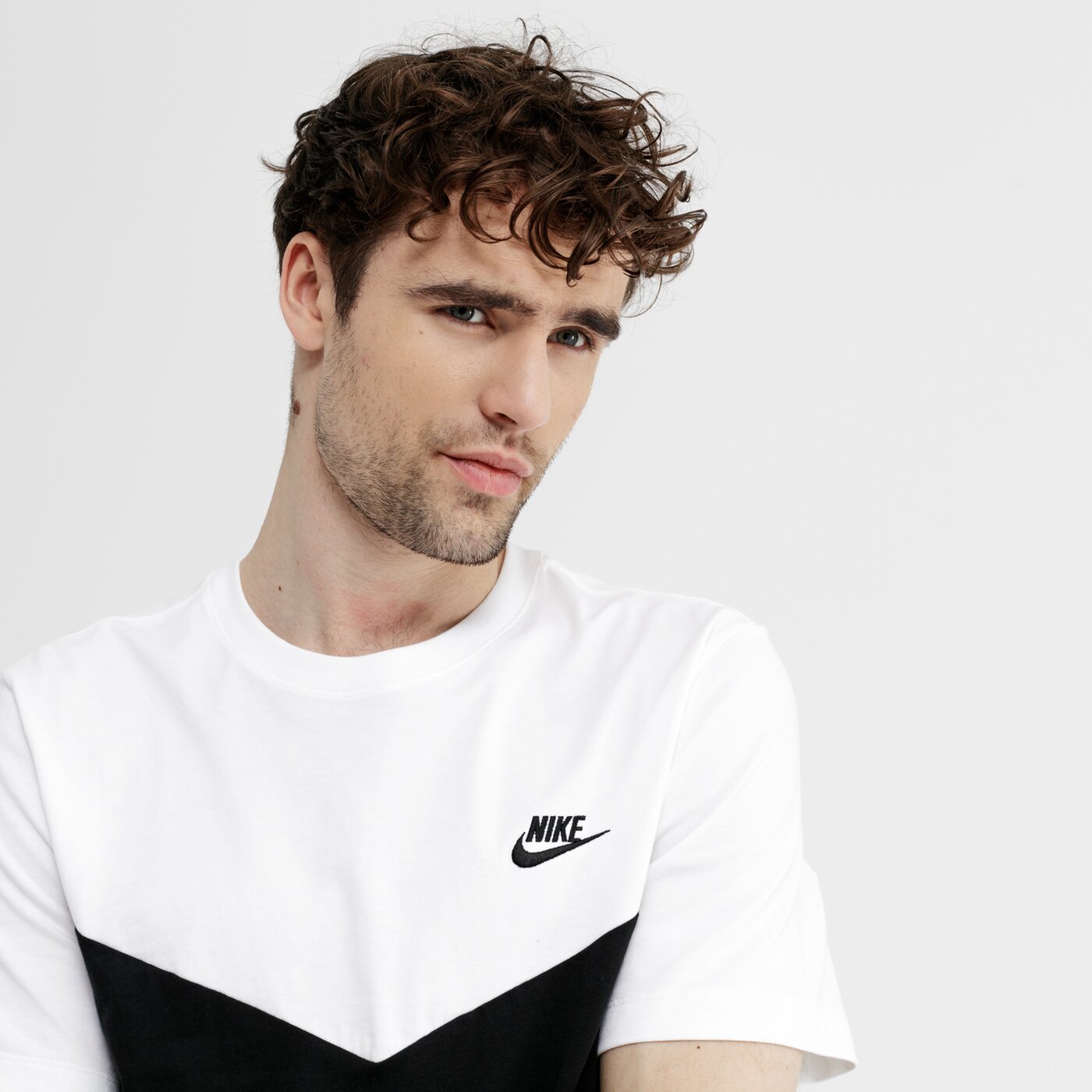 Koszulka męska NIKE T-SHIRT SS M NSW CLUB - WR ar5501010 kolor biały