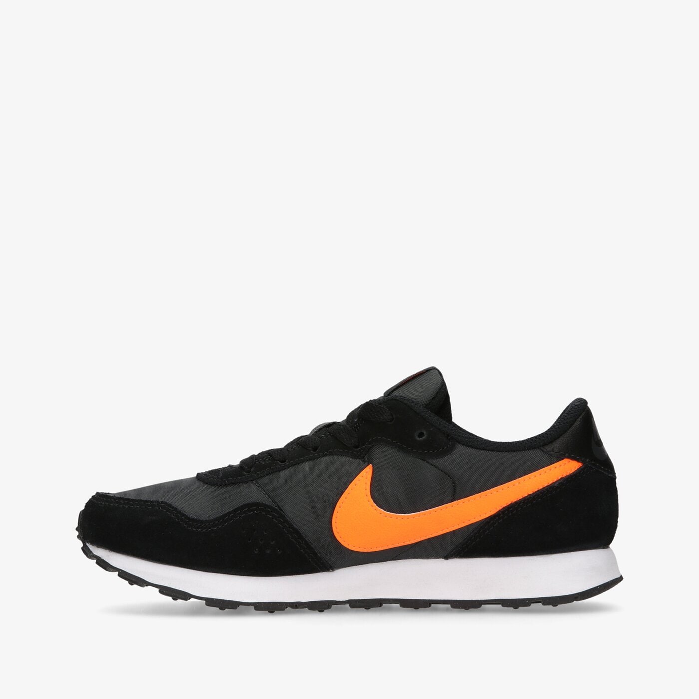 Buty dziecięce NIKE MD VALIANT cn8558-018 kolor czarny