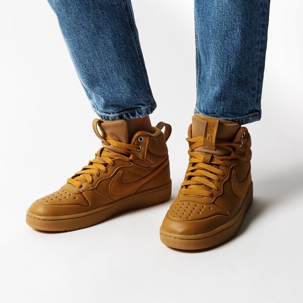 Buty dziecięce NIKE COURT BOROUGH MID 2 BOOT (GS) bq5440-700 kolor brązowy