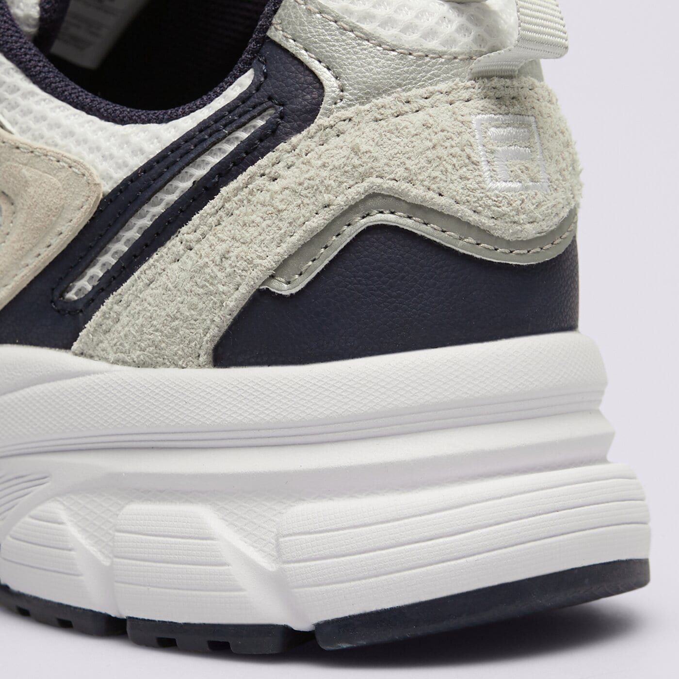 Buty sportowe damskie FILA DECYPHER 24 SUEDE 5am00817109 kolor biały