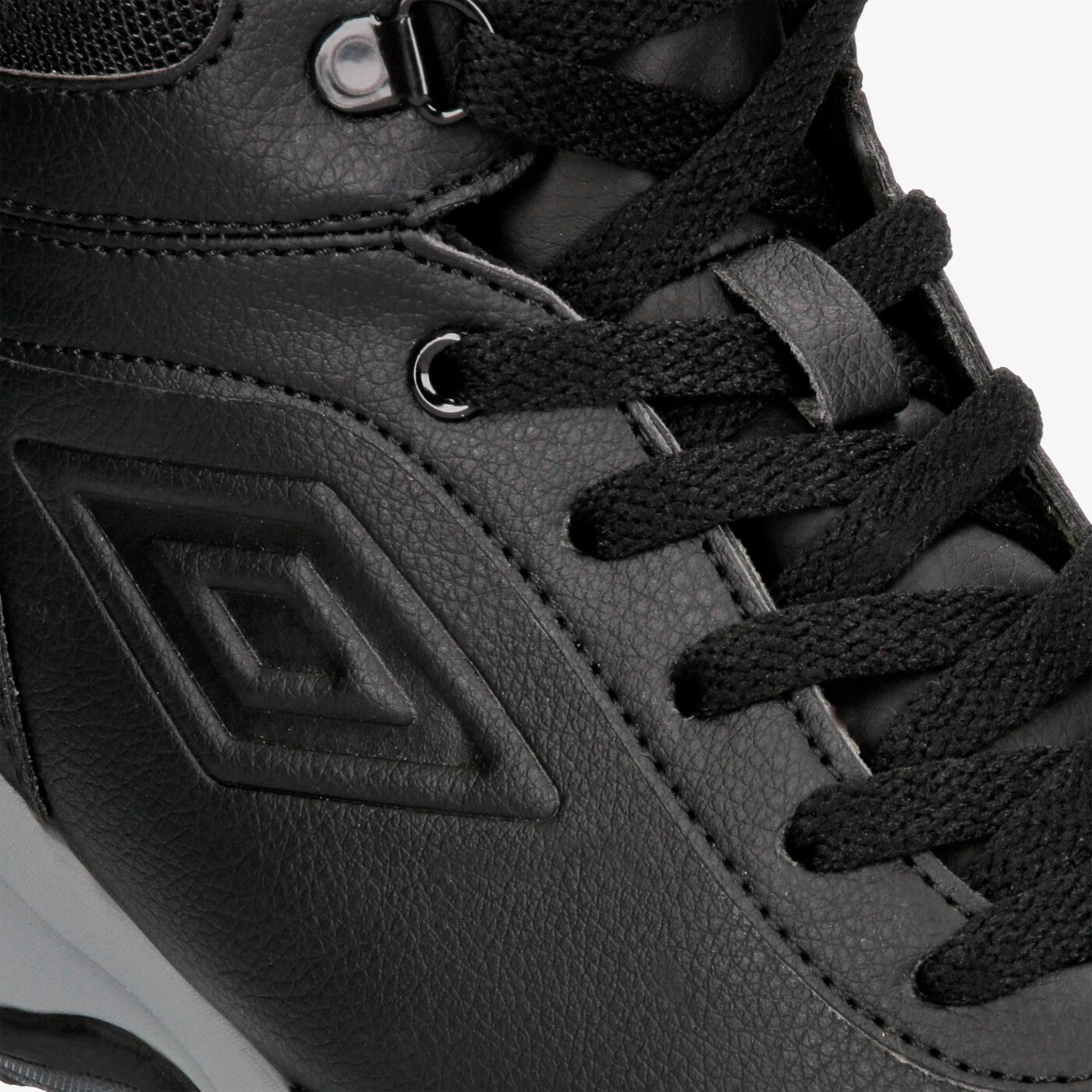 Buty outdoor męskie UMBRO LUDGATE 45262uhe7 kolor czarny