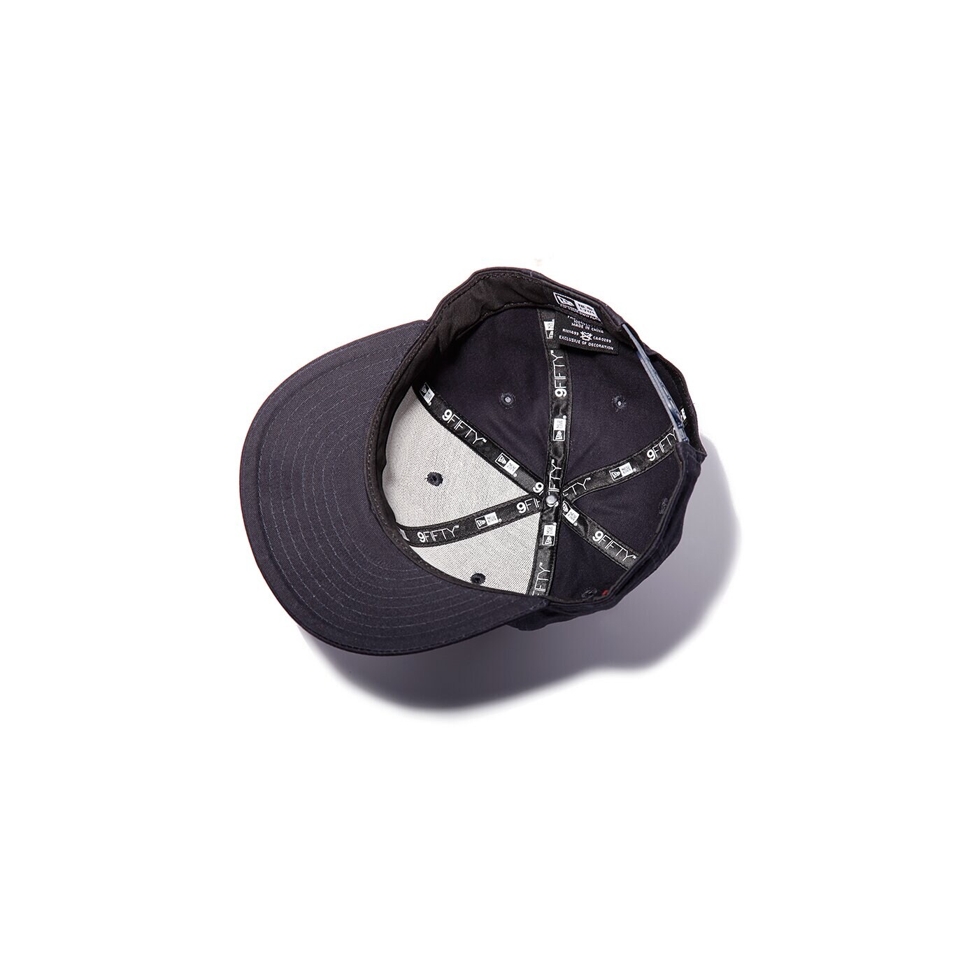 Czapka z daszkiem damska NEW ERA MLB NEW YORK YANKEES 9FIFTY CAP NY YANKEES 10531953 kolor granatowy