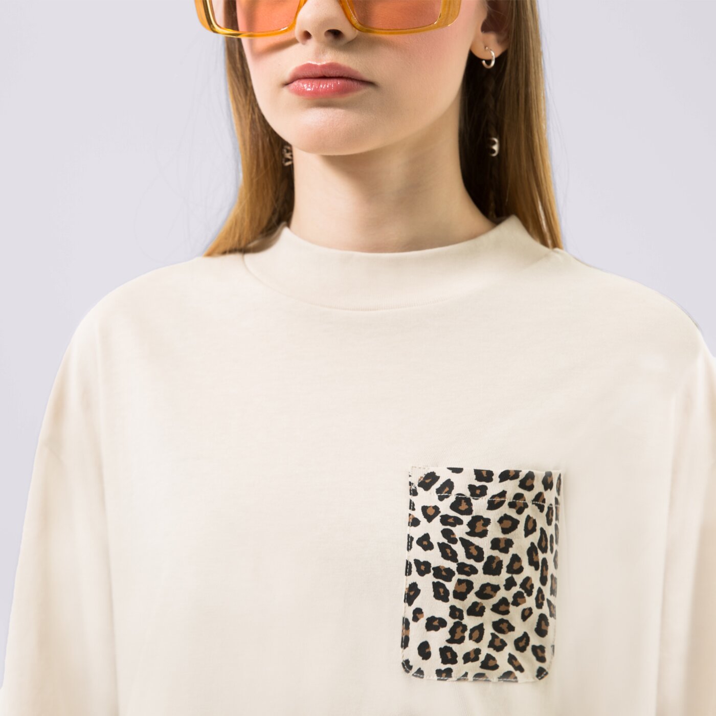 Koszulka damska VANS T-SHIRT LS ANIMAL MIX LS TEE OATMEAL vn00044f2n1 kolor beżowy