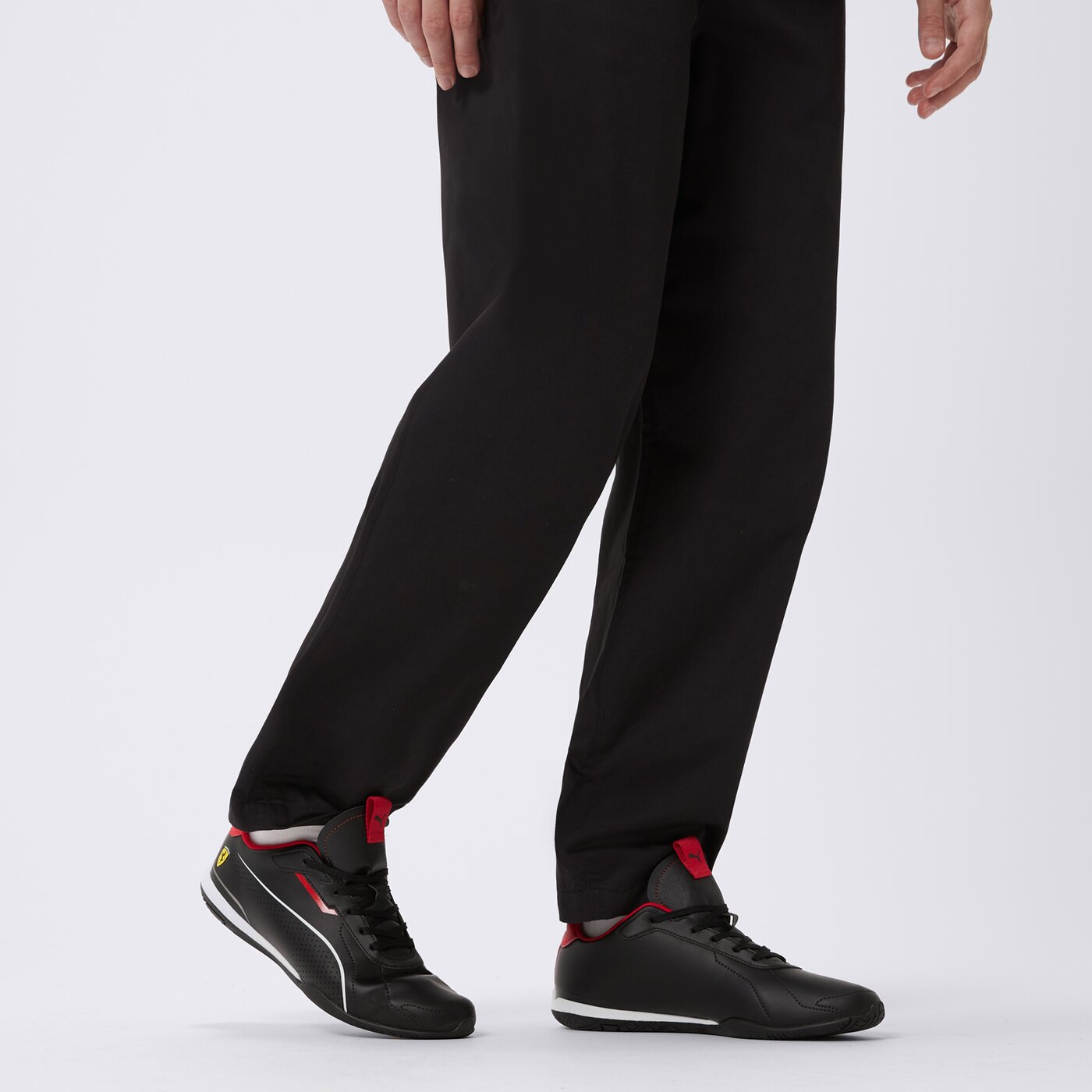 Buty sportowe męskie PUMA FERRARI NEO CAT 3.0 30908201 kolor czarny