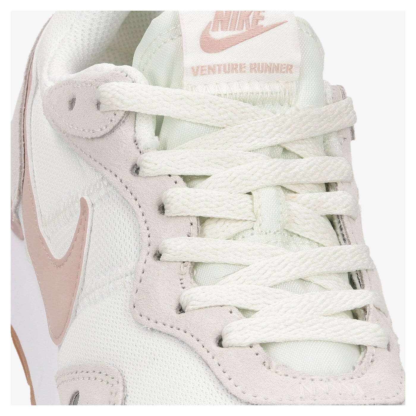 Buty sportowe damskie NIKE VENTURE RUNNER ck2948-106 kolor beżowy