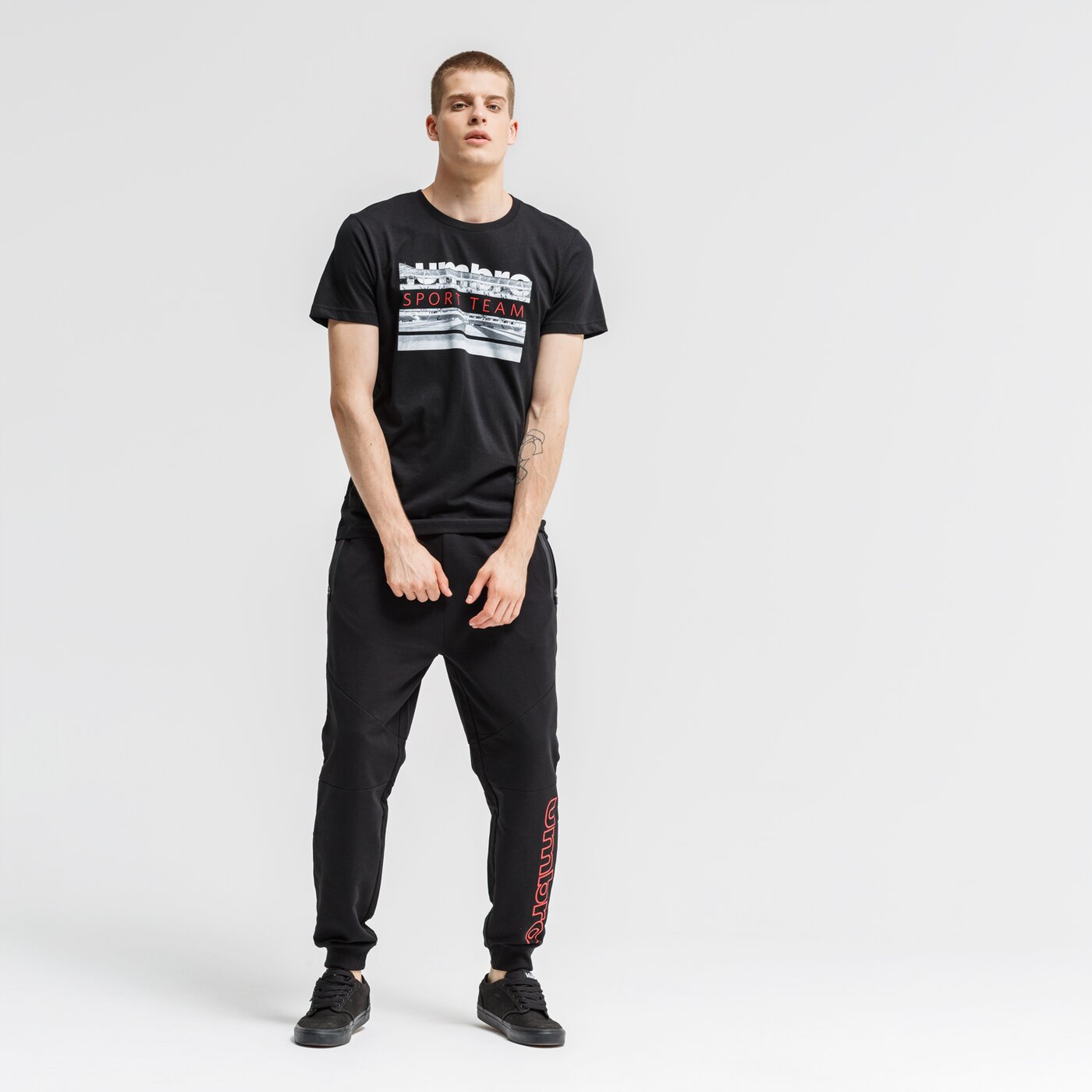 Koszulka męska UMBRO T-SHIRT NICKOLAS ul39tsm27001 kolor czarny