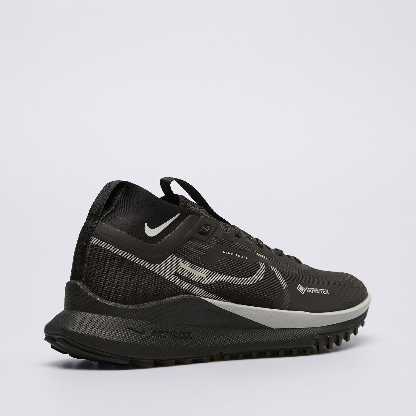 nike reat