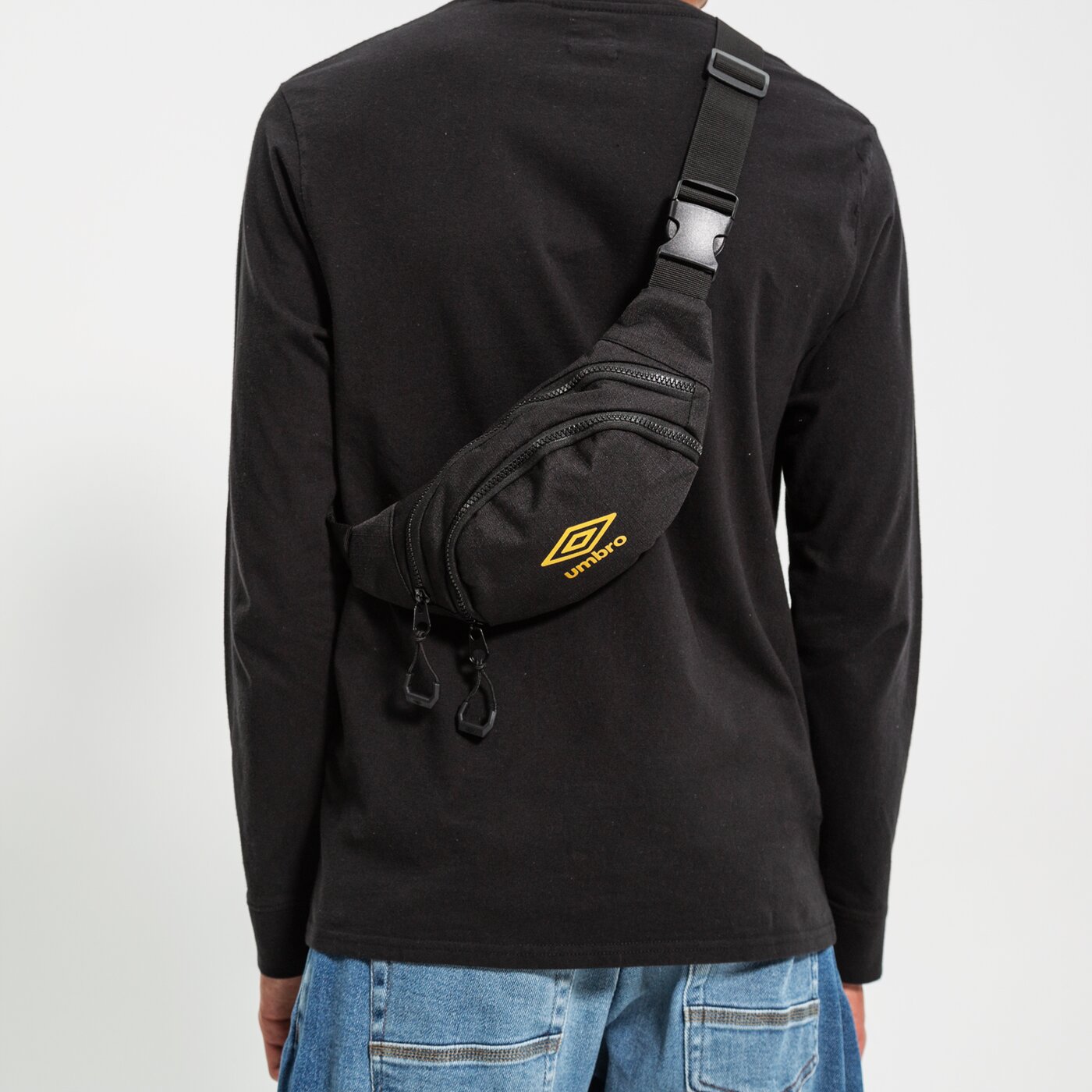 Nerka (saszetka na pas) damska sportowa UMBRO NERKA MORETON ul321neu01002 kolor czarny