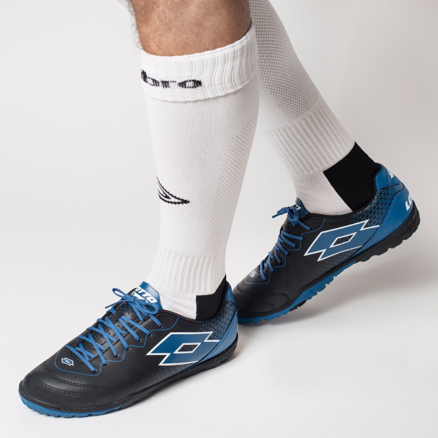 Buty piłkarskie męskie LOTTO SPIDER 700 XV TF t3420 kolor czarny