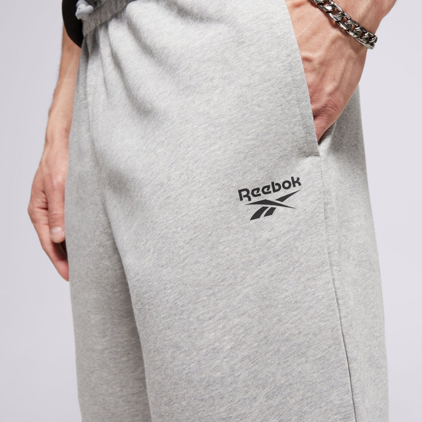 Spodenki męskie REEBOK SZORTY RI FT LEFT LEG SHORT hz8784_100067630 kolor szary