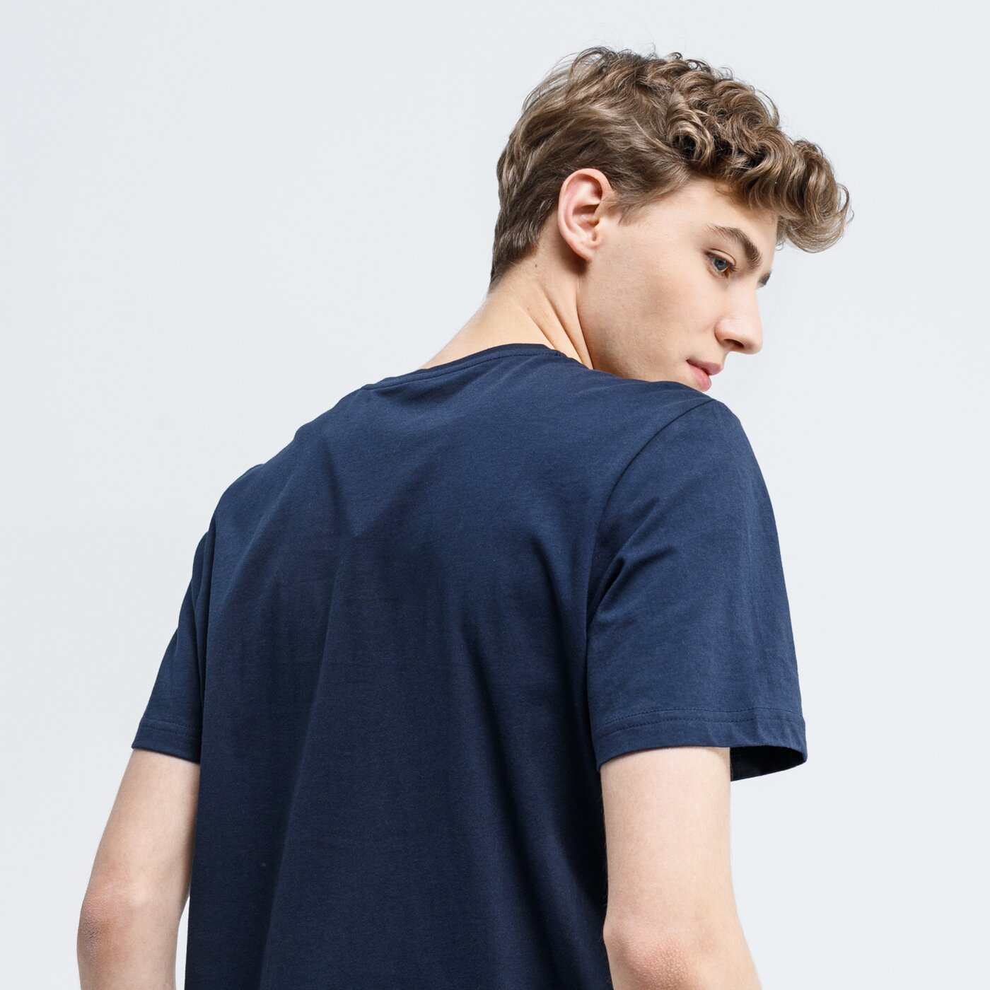 Koszulka męska ADIDAS T-SHIRT M DIST FNT T fm6289 kolor granatowy