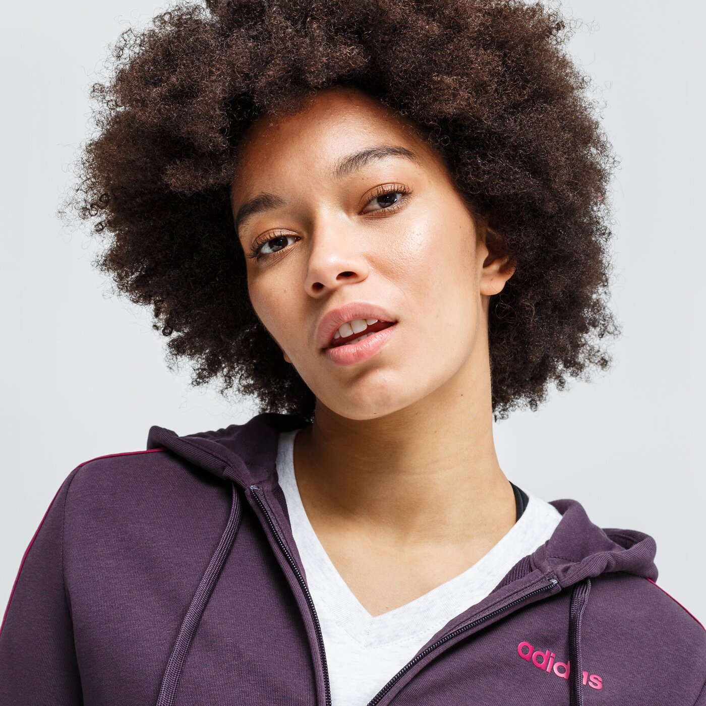 Bluza damska ADIDAS BLUZA ROZPINANA Z KAPTUREM W E 3S FZ HD gd3055 kolor fioletowy