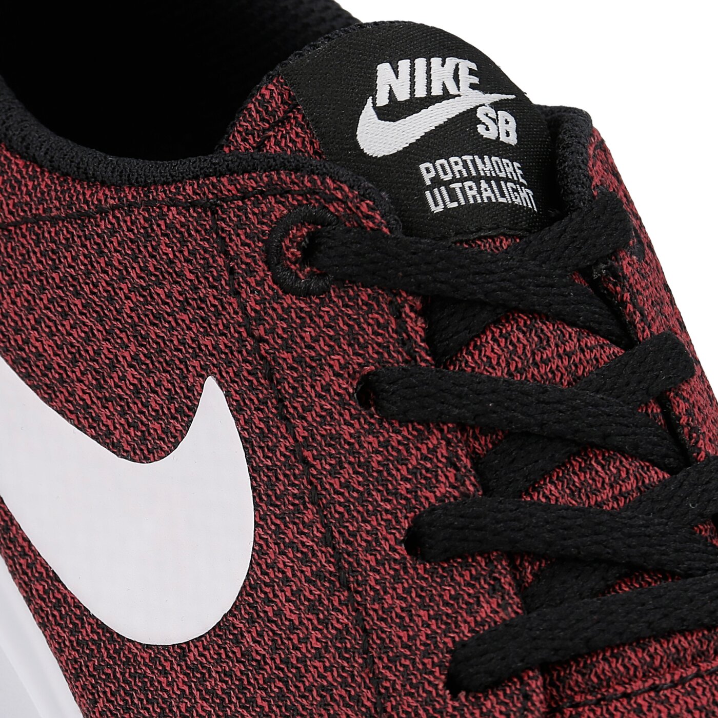 Buty dziecięce NIKE PORTMORE II ULTRALIGHT BG 905211004 kolor bordowy