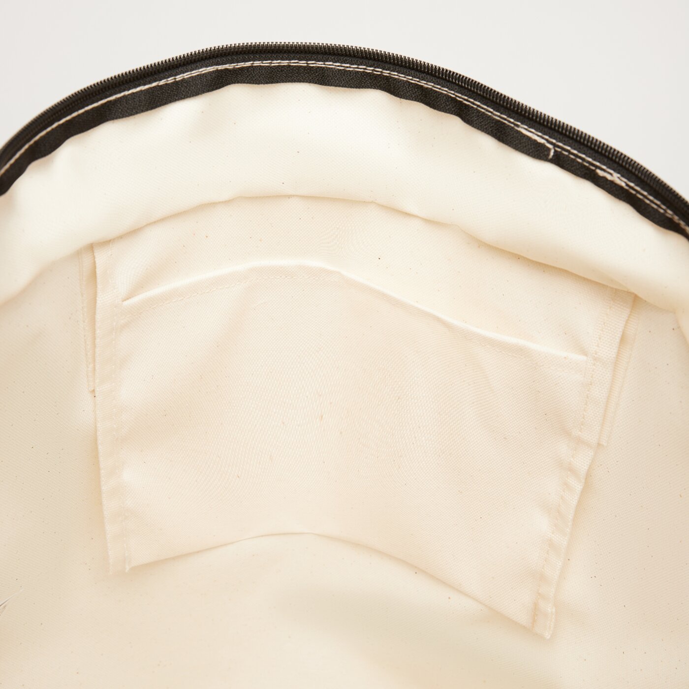 Torba sportowa damska ADIDAS TORBA TRAINING ACC HW ALL ht4776 kolor biały