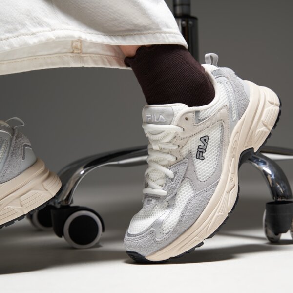 Buty sportowe damskie FILA DECYPHER 24 SUEDE 5am00817050 kolor biały