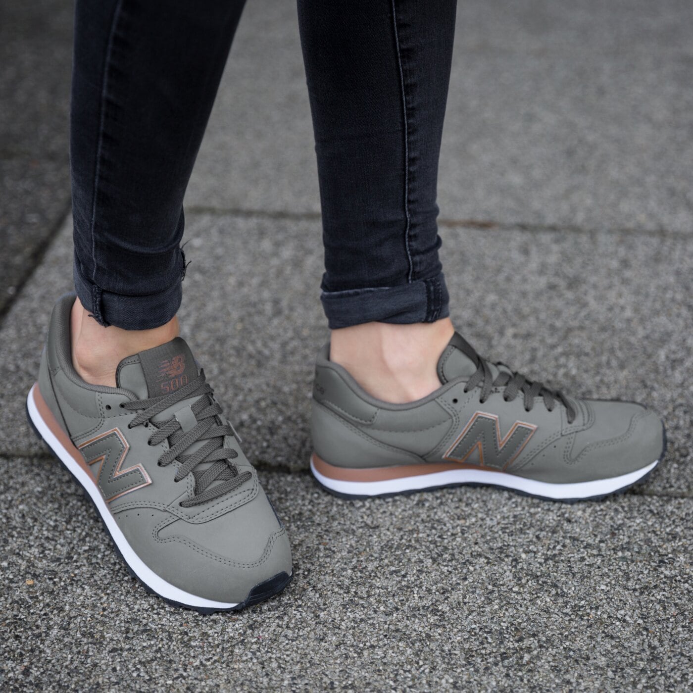 Buty sportowe damskie NEW BALANCE GM_GW500  gw500cr kolor szary