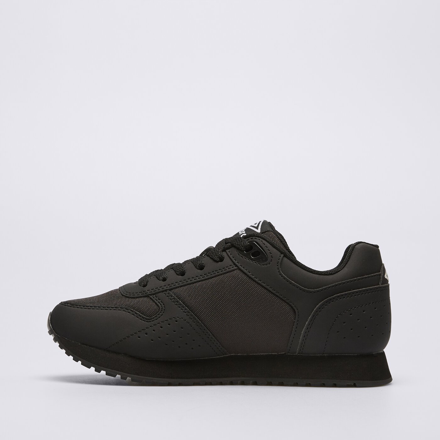 umbro follow wmns iii