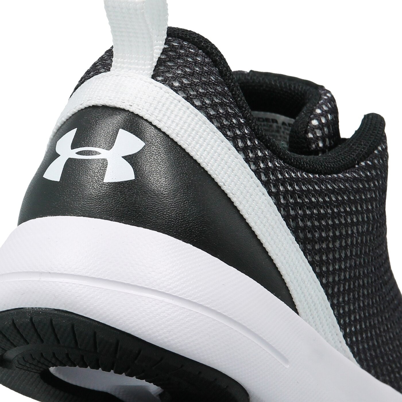 Buty treningowe damskie UNDER ARMOUR UA W SQUAD 2 3020149001 kolor czarny