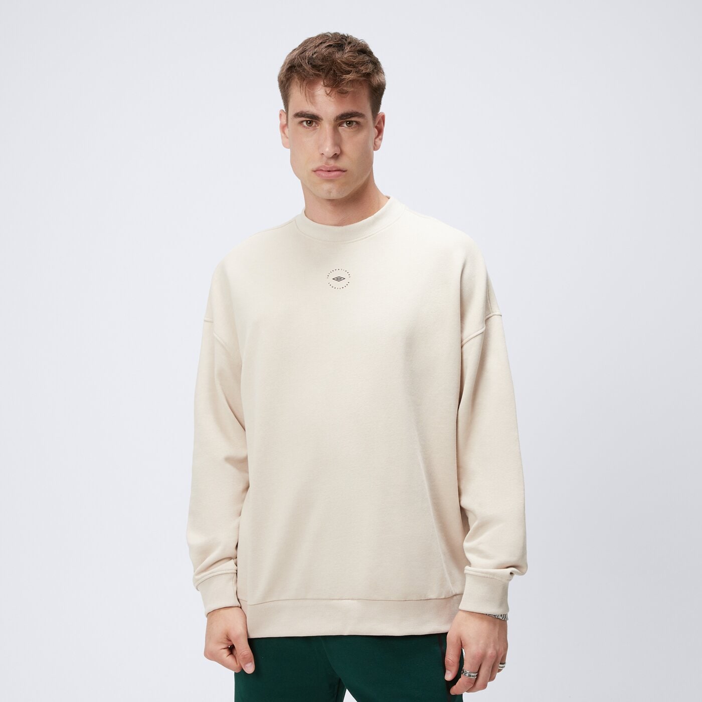 Bluza męska UMBRO BLUZA ESS CREW NECK ul125blm03001 kolor beżowy