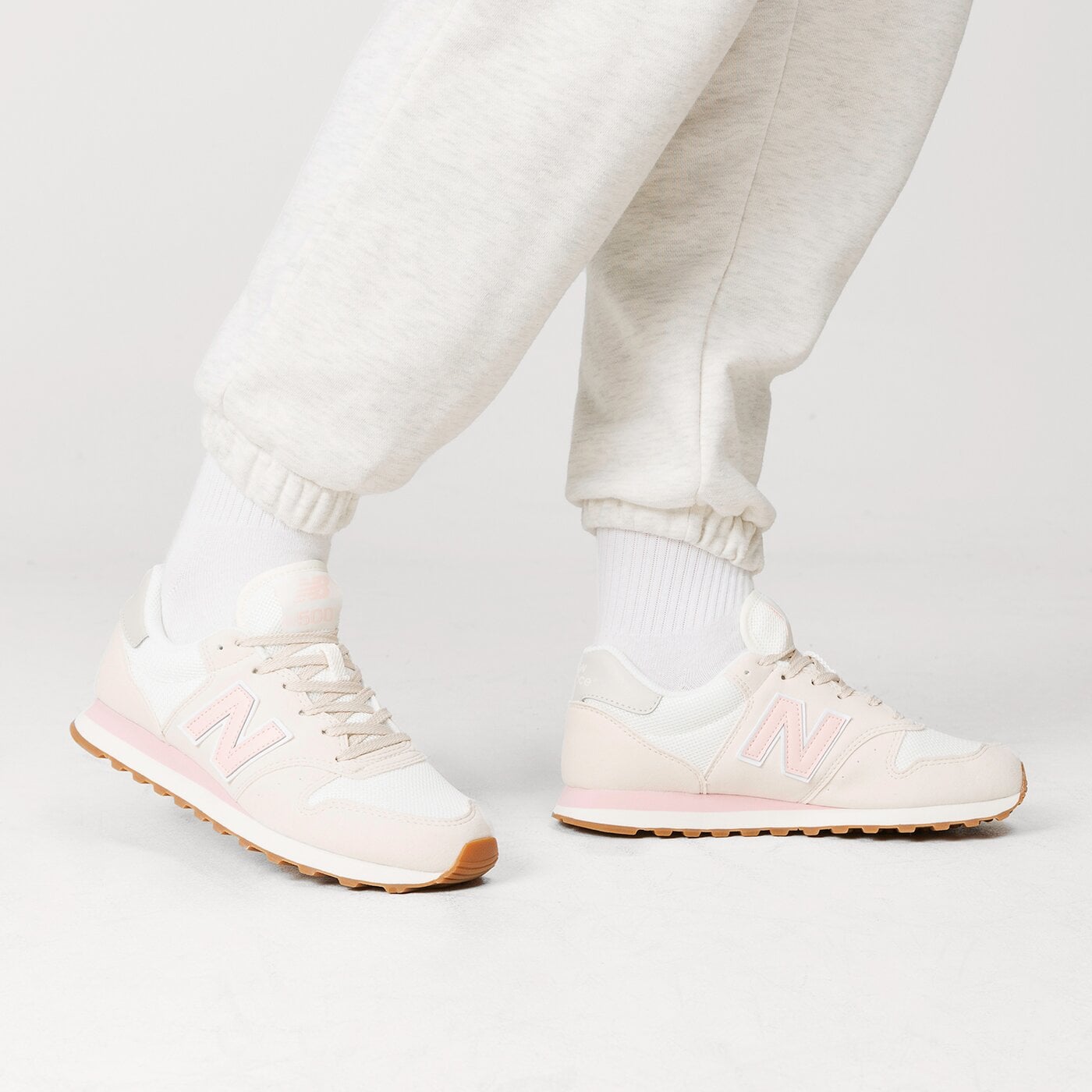 Buty sportowe damskie NEW BALANCE GM_GW500V1  gw500cr1 kolor różowy