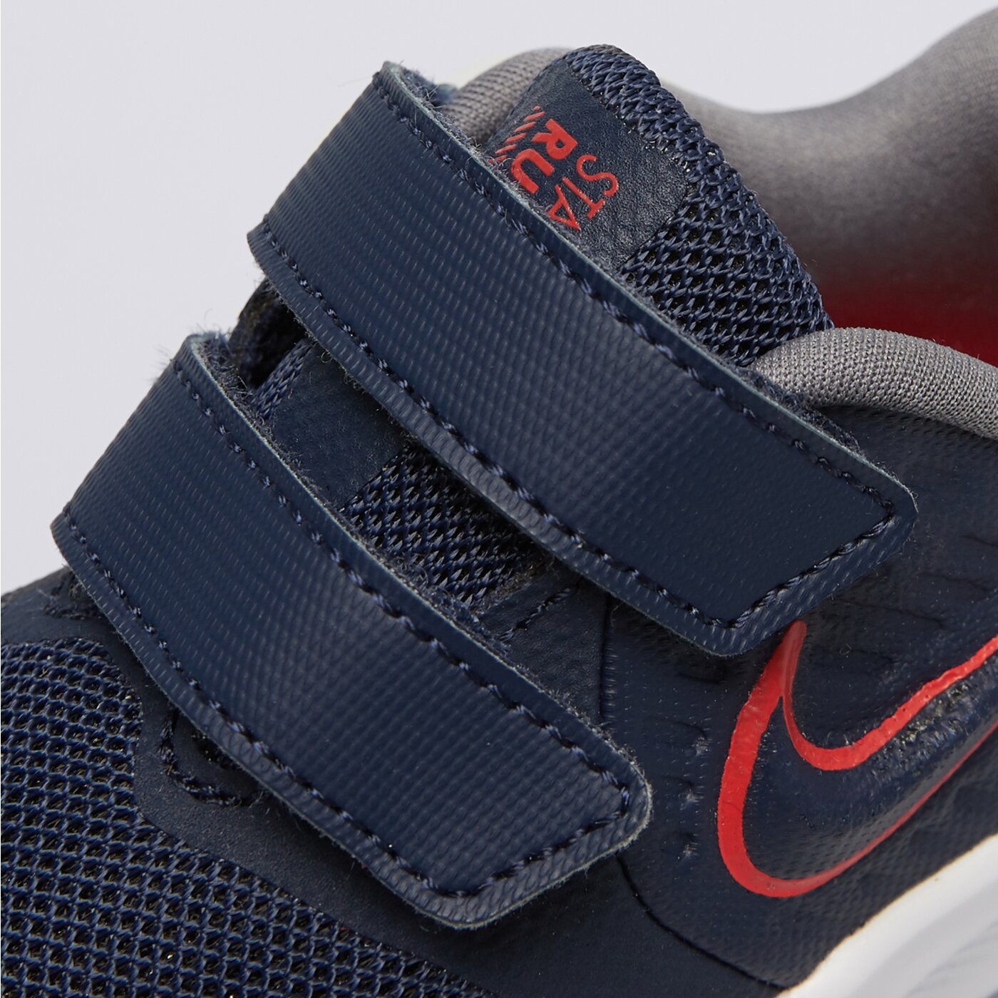 Buty do biegania dla dzieci NIKE STAR RUNNER 2 at1803-005 kolor szary