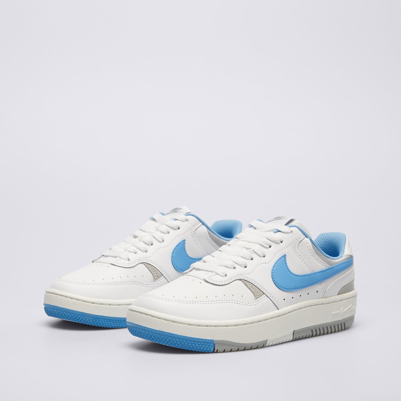 Buty sportowe damskie NIKE GAMMA FORCE  dx9176-108 kolor biały