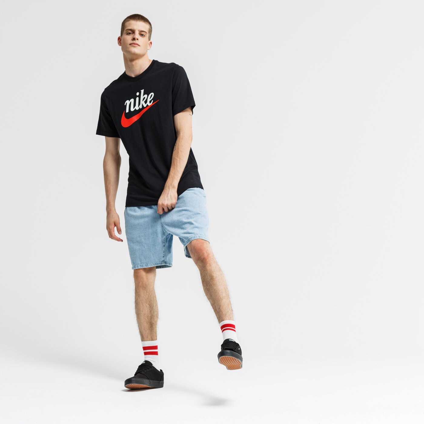 Koszulka męska NIKE T-SHIRT SS M NSW SS HERITAGE+ HBR bv7678-010 kolor czarny