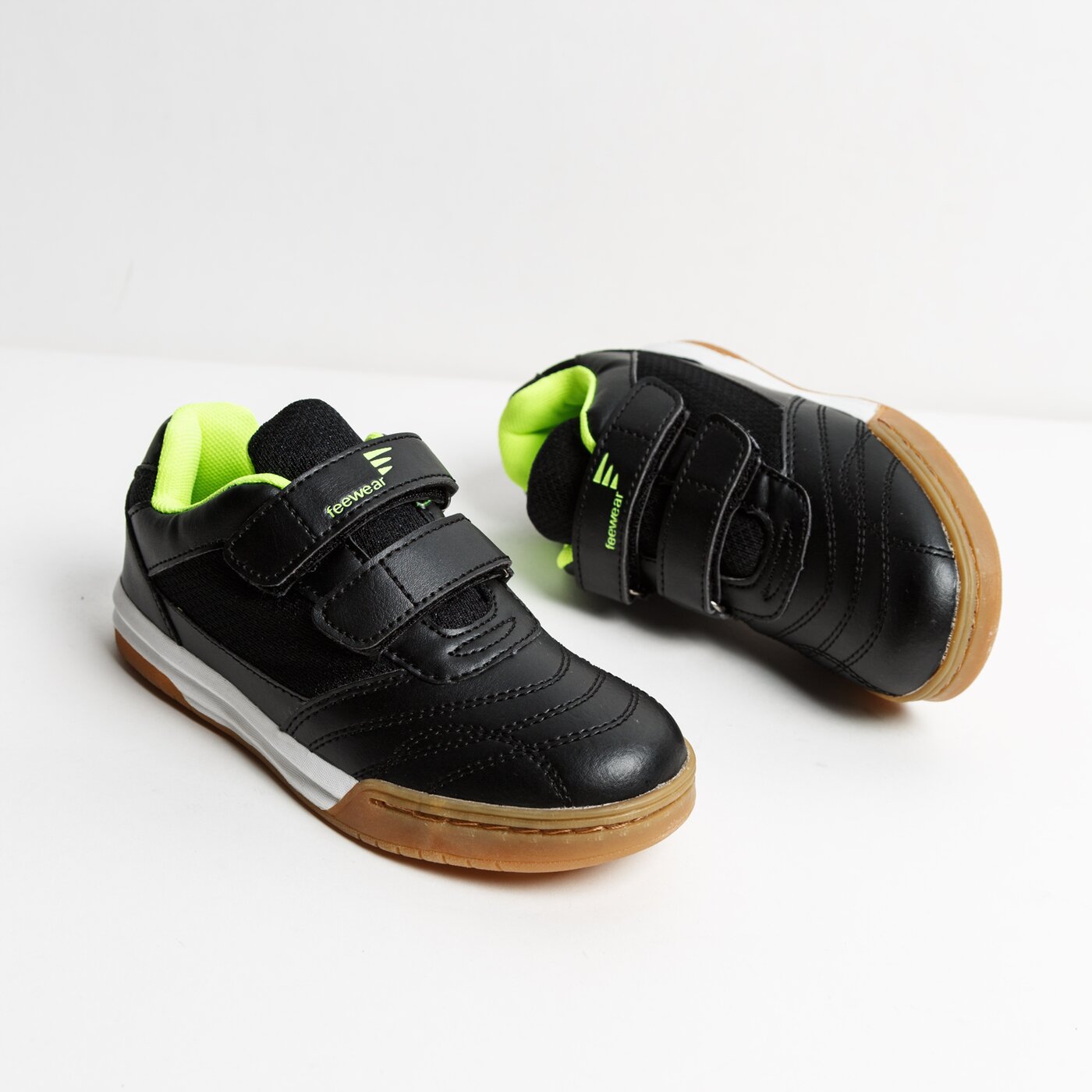 Buty treningowe dla dzieci FEEWEAR SCORE fwjkm218001 kolor czarny