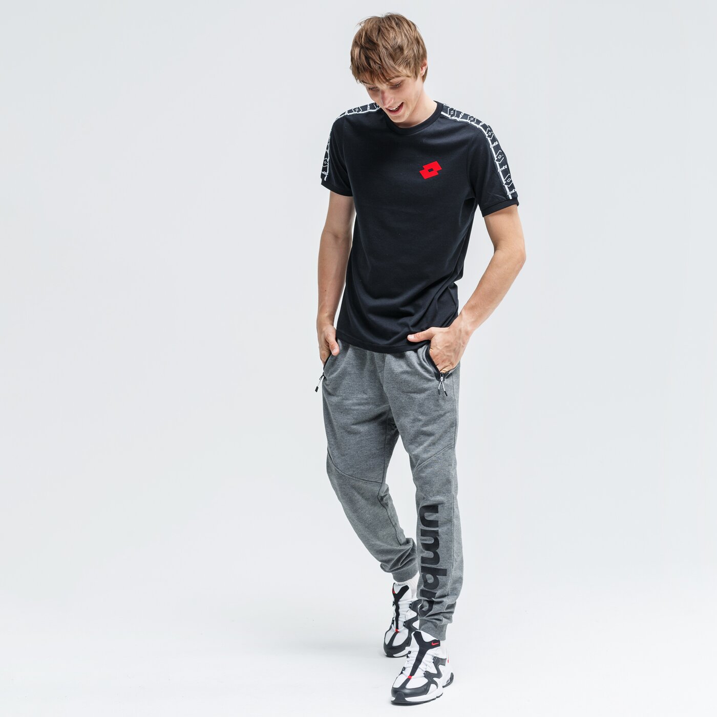 Spodnie dresowe męskie UMBRO SPODNIE MITCH ul320spm17002 kolor szary