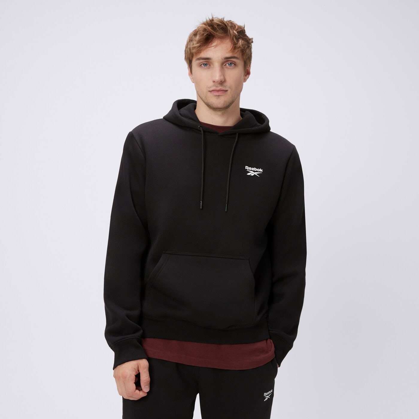 Bluza męska REEBOK BLUZA Z KAPTUREM NOAH SMALL LOGO 100240570 kolor czarny