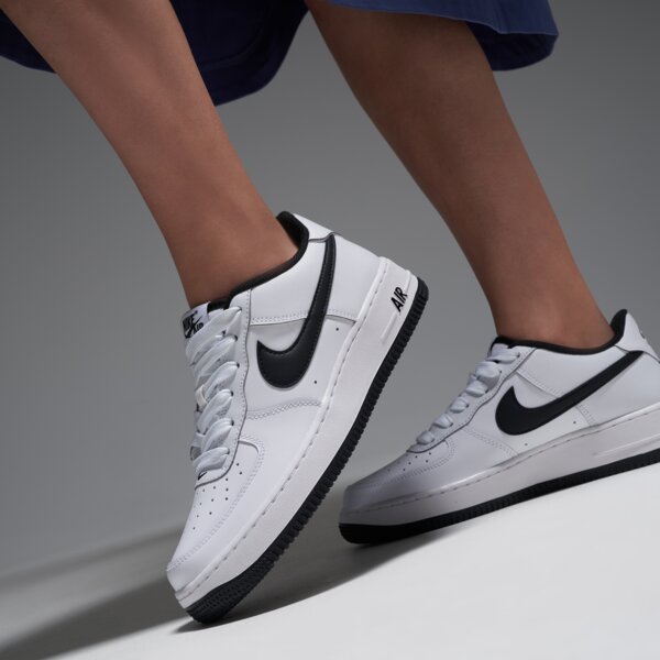 Buty dziecięce NIKE AIR FORCE 1 LV8 3 BG ib8845-100 kolor biały