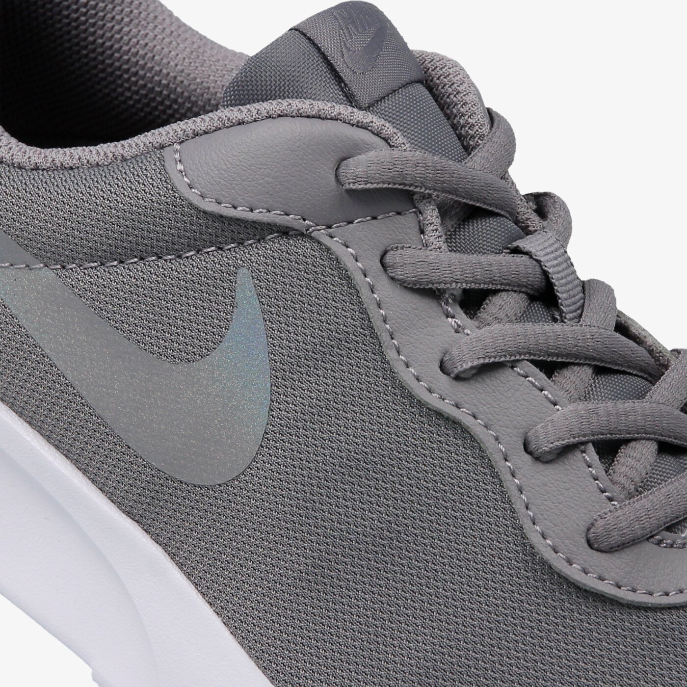 Buty dziecięce NIKE TANJUN GG 818384-004 kolor szary