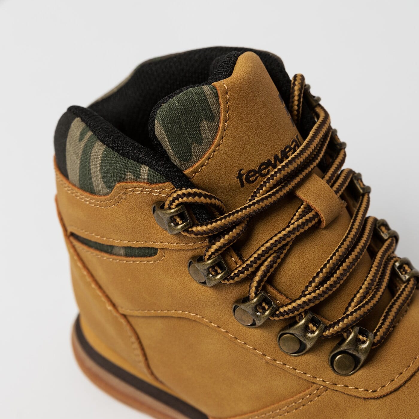 Buty trekkingowe dla dzieci FEEWEAR NJANO fwjko217008 kolor brązowy