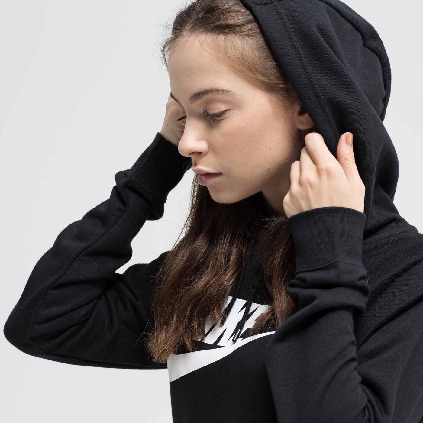 Bluza damska NIKE BLUZA Z KAPTUREM SPORTSWEAR ESSENTIAL ESSENTIAL bv4126-010 kolor czarny