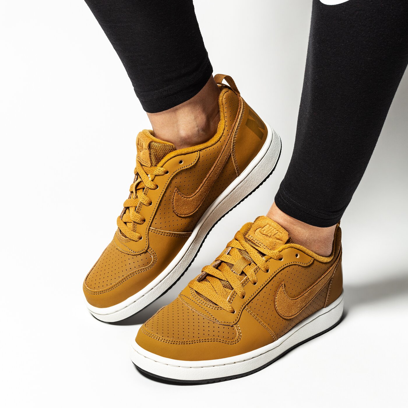 NIKE COURT BOROUGH LOW BG (839985-701) BEŻOWY | Dziecięce Buty