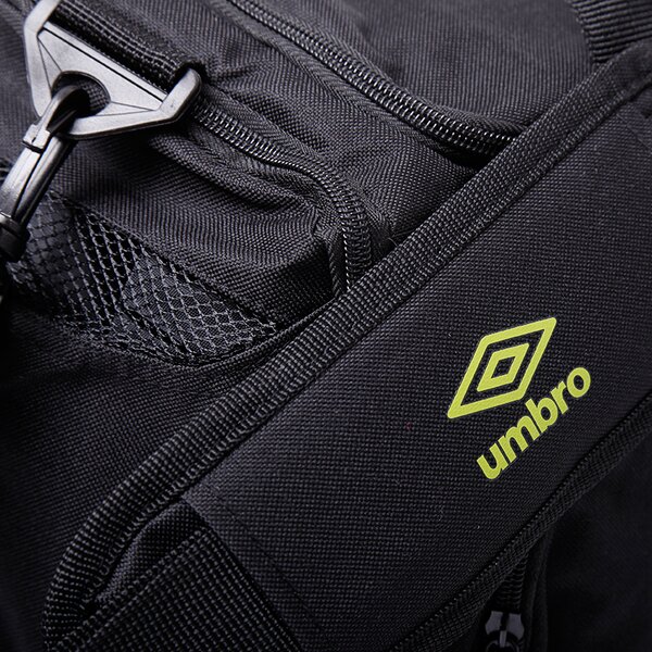 Torba sportowa damska UMBRO TORBA SPORTOWA um32bgm001a kolor czarny