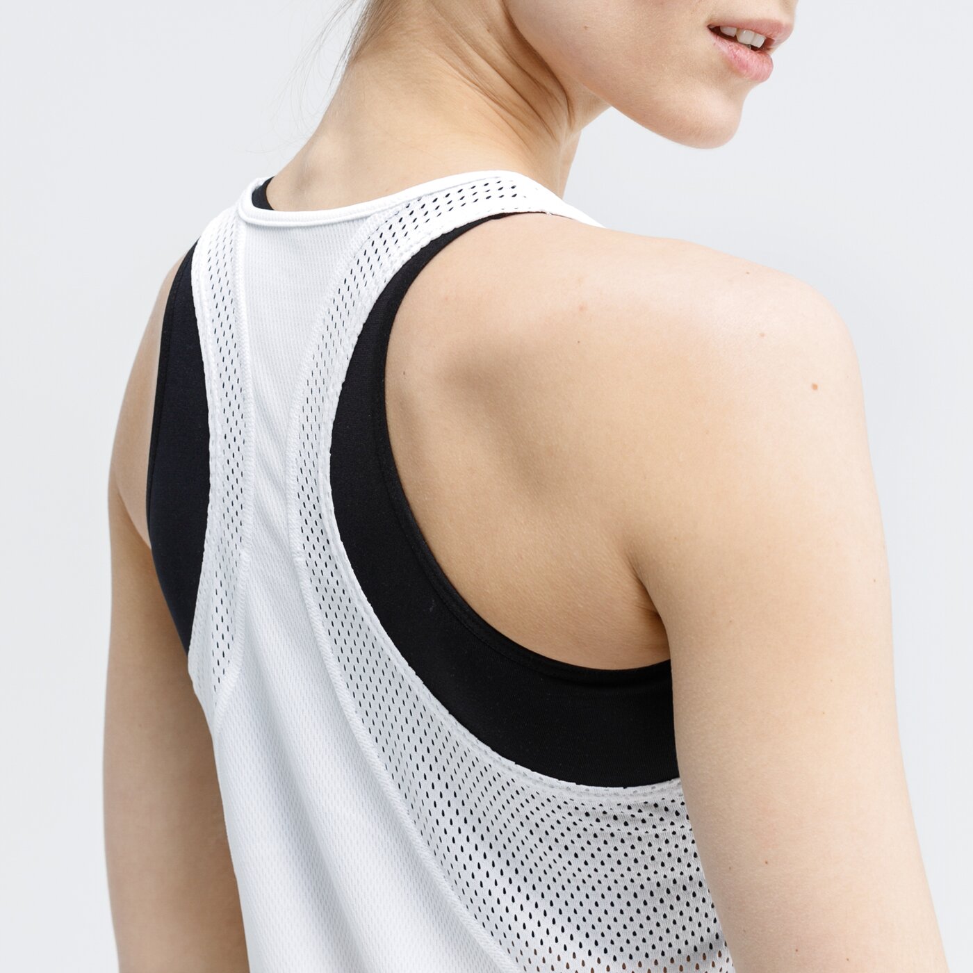 Top damski NIKE TANK SPORTSWEAR 890351-100 kolor biały