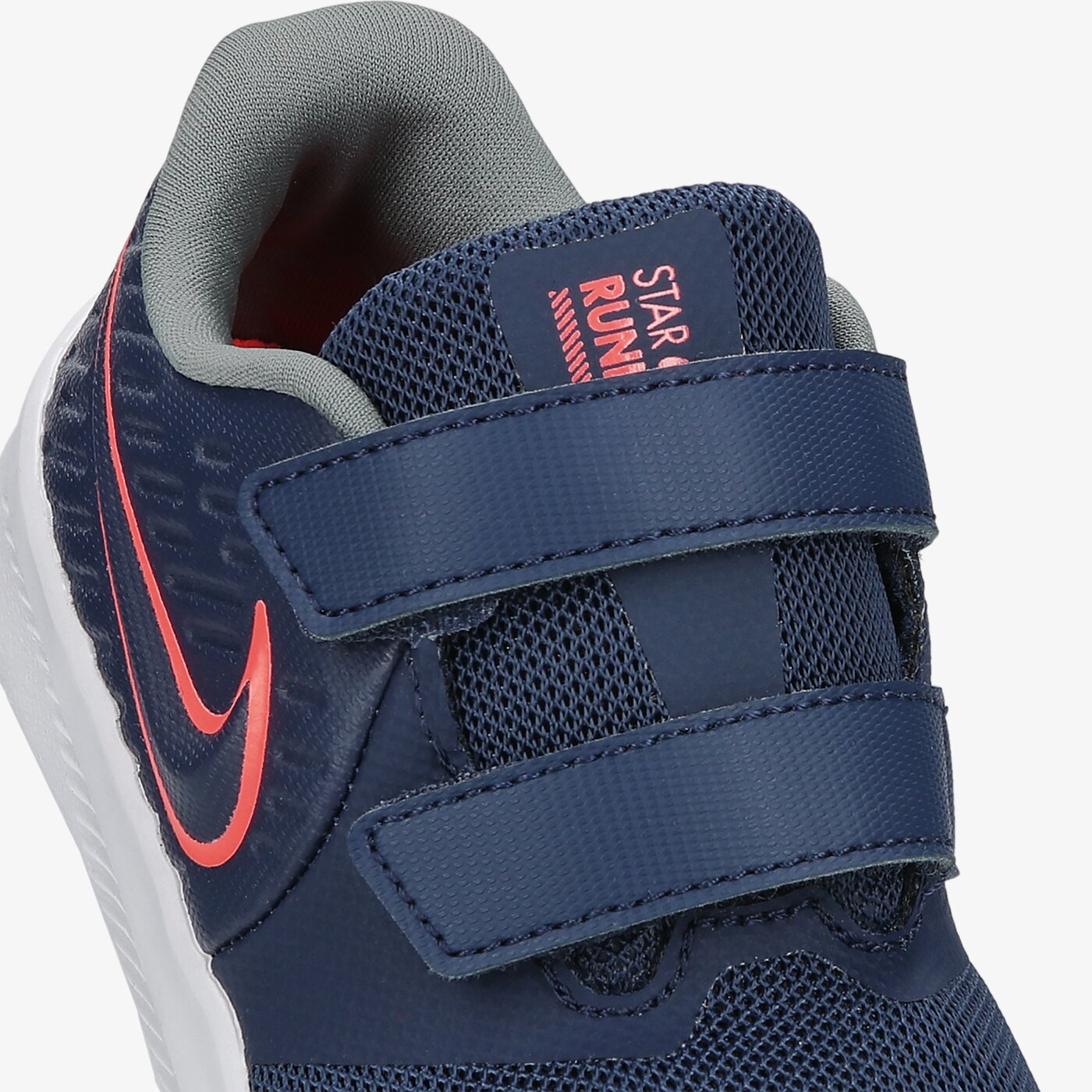 Buty do biegania dla dzieci NIKE STAR RUNNER 2 at1803-405 kolor granatowy
