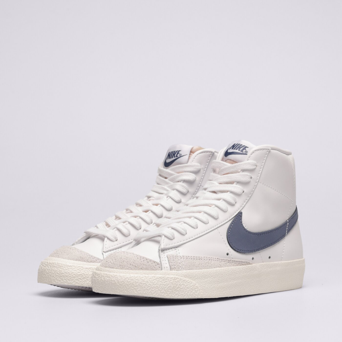 Buty sportowe damskie NIKE W BLAZER MID '77 cz1055-125 kolor biały