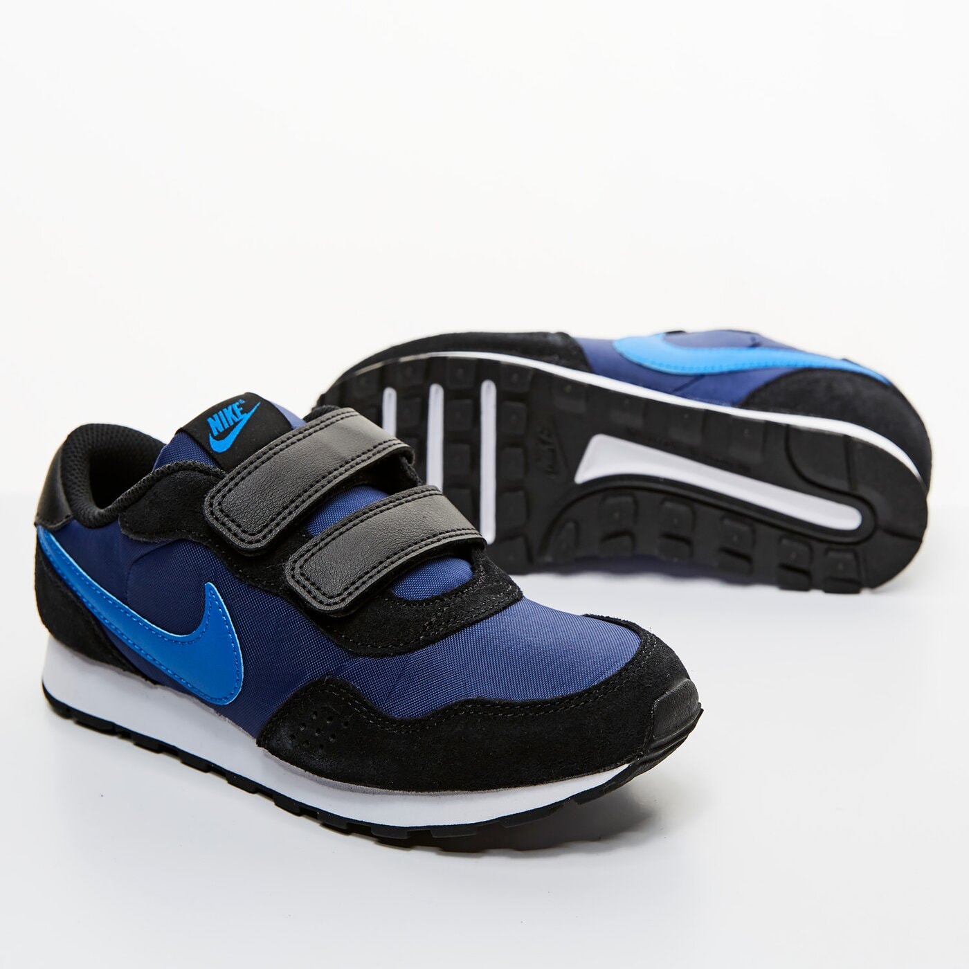 Buty dziecięce NIKE MD VALIANT cn8559-412 kolor granatowy