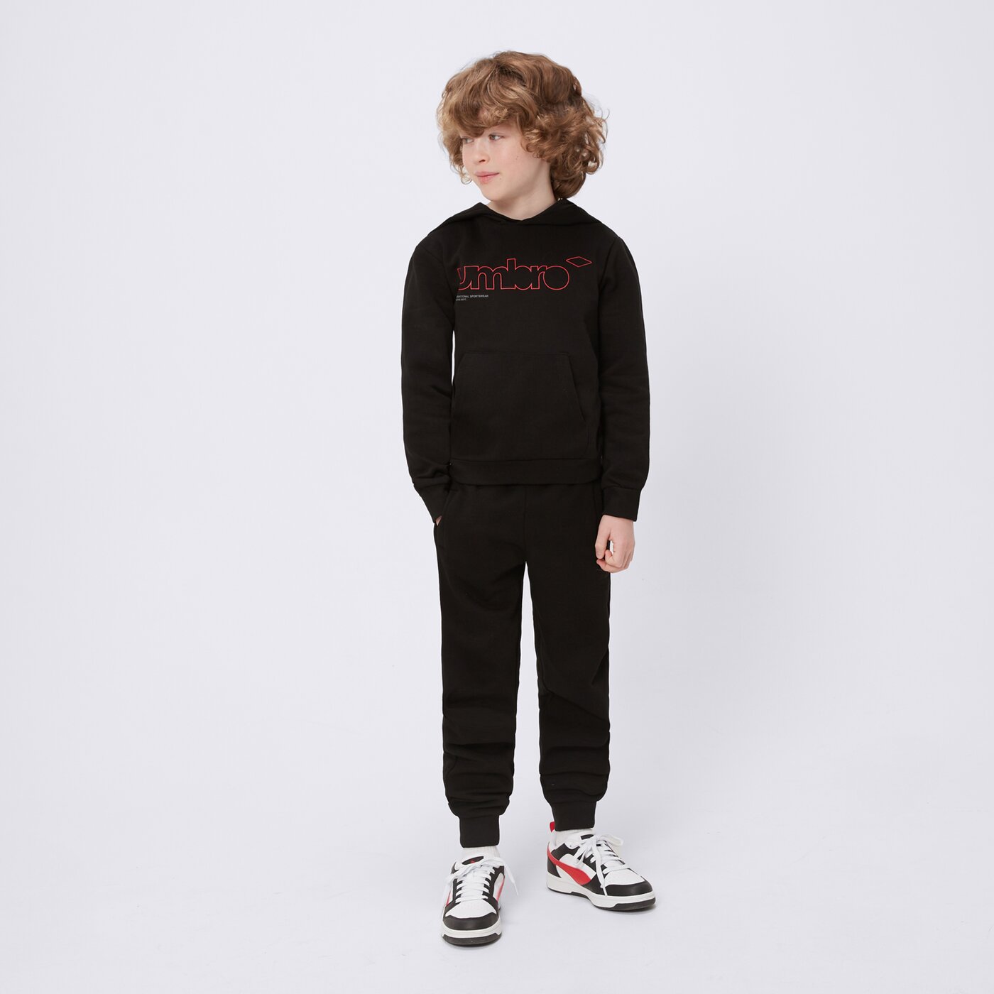 Bluza dziecięca UMBRO BLUZA Z KAPTUREM BUHO JR ul125blmj0201 kolor czarny