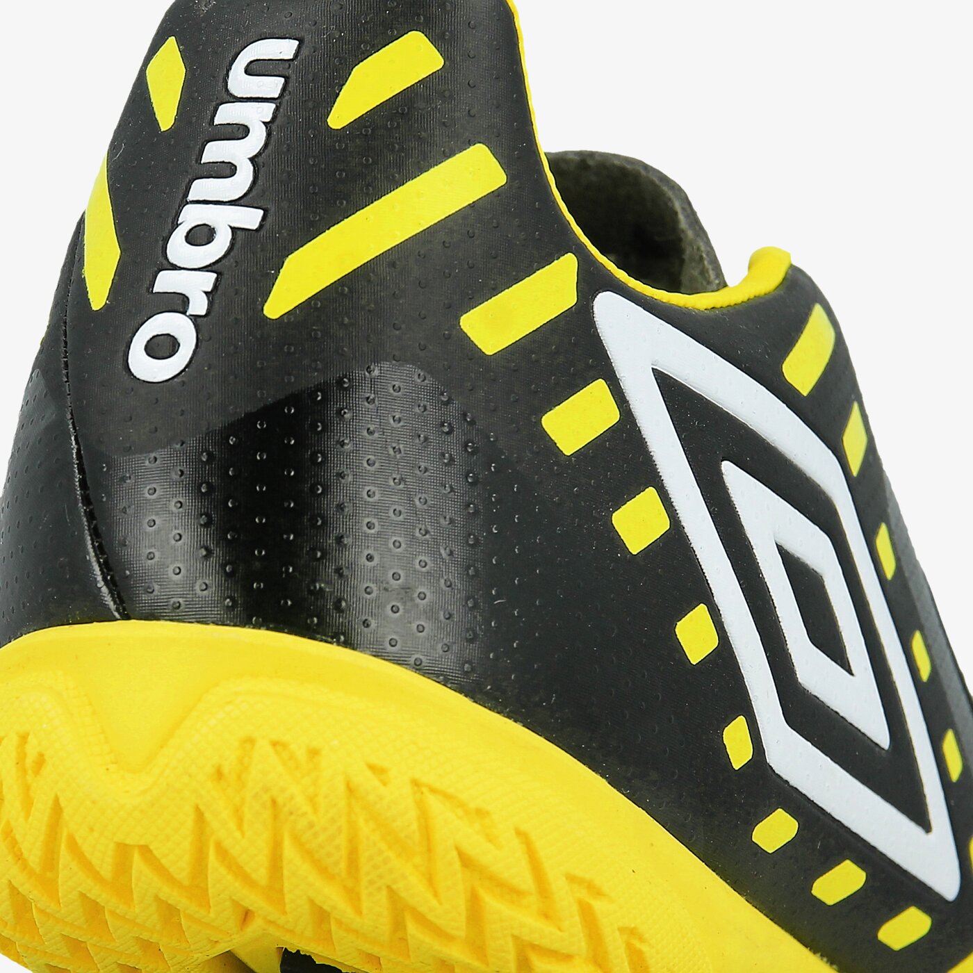 Buty piłkarskie dla dzieci UMBRO MEDUSAE 2 IC JNR  81300ufnd kolor czarny