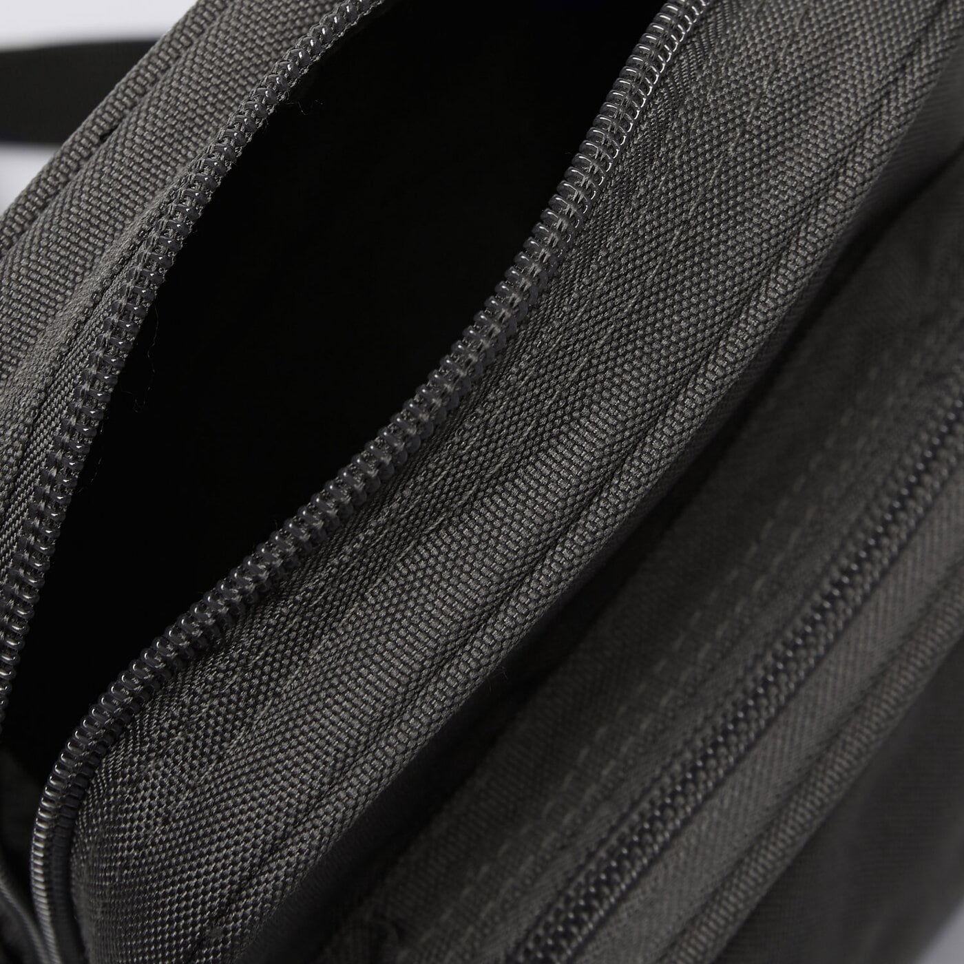 Torba sportowa damska UMBRO TOREBKA UMBRO BRONBEIGH ul125tom01002 kolor szary