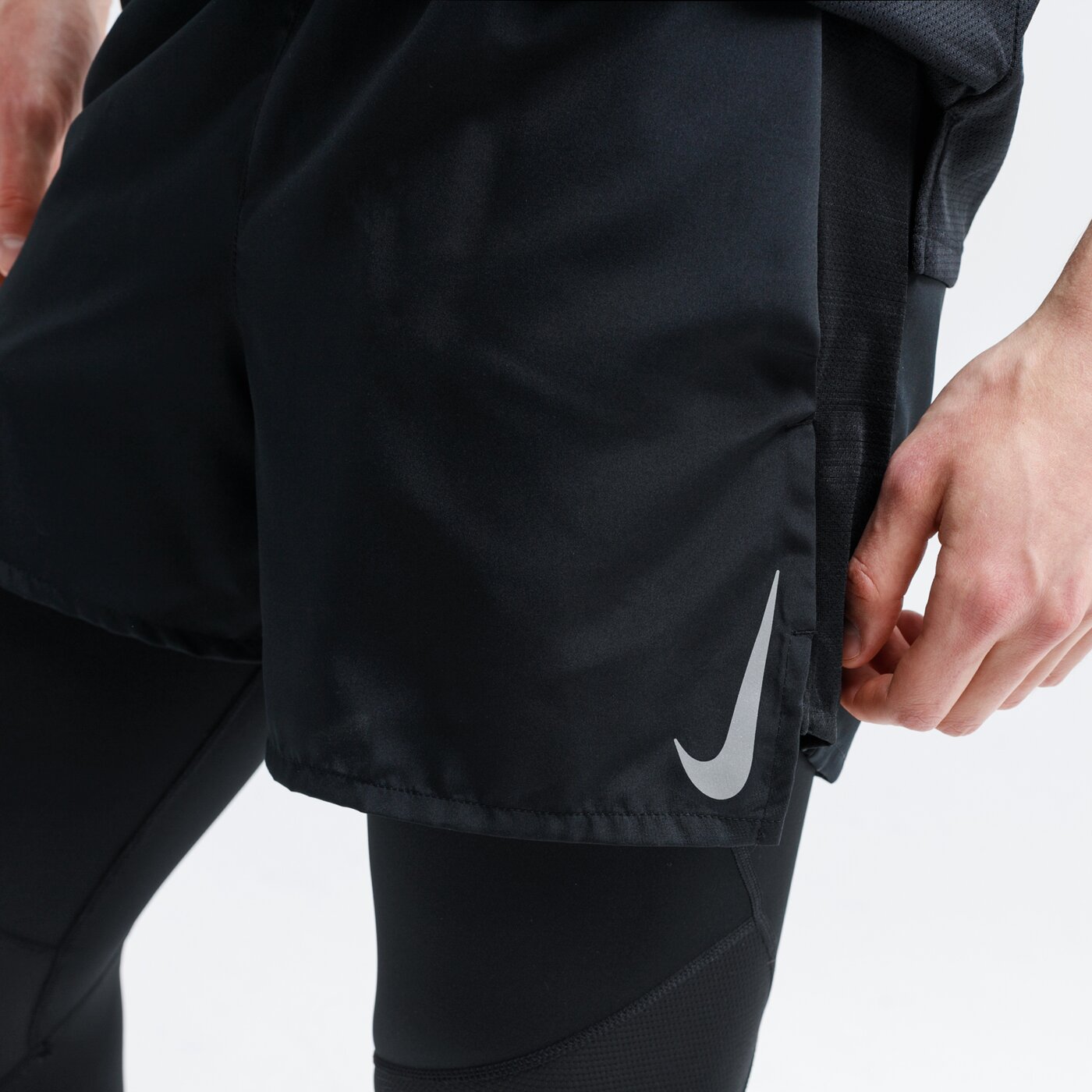 Spodenki męskie NIKE SZORTY M NK BREATHE RUN SS WR PO GX aj7685-010 kolor czarny